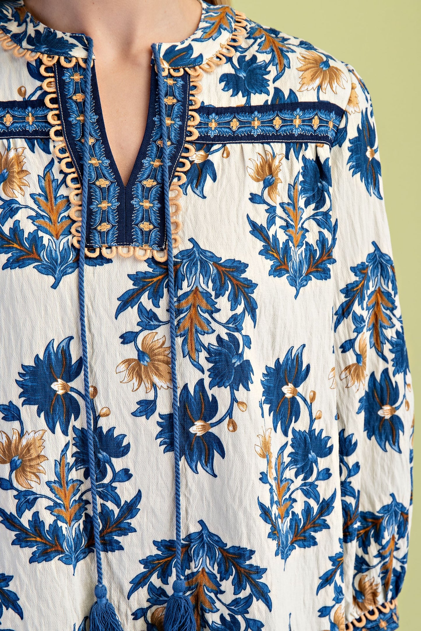 The Bella Top