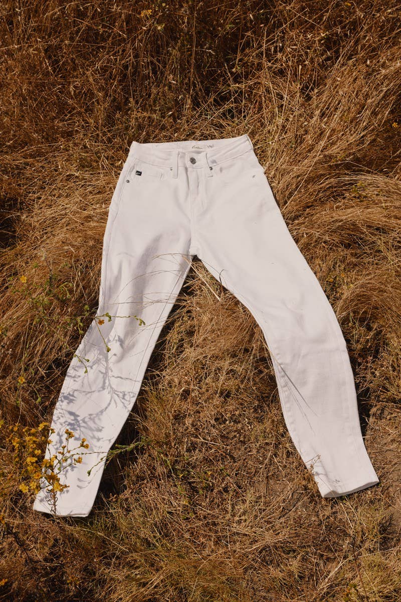 THE KARLIE HIGH RISE SLIM STRAIGHT JEANS