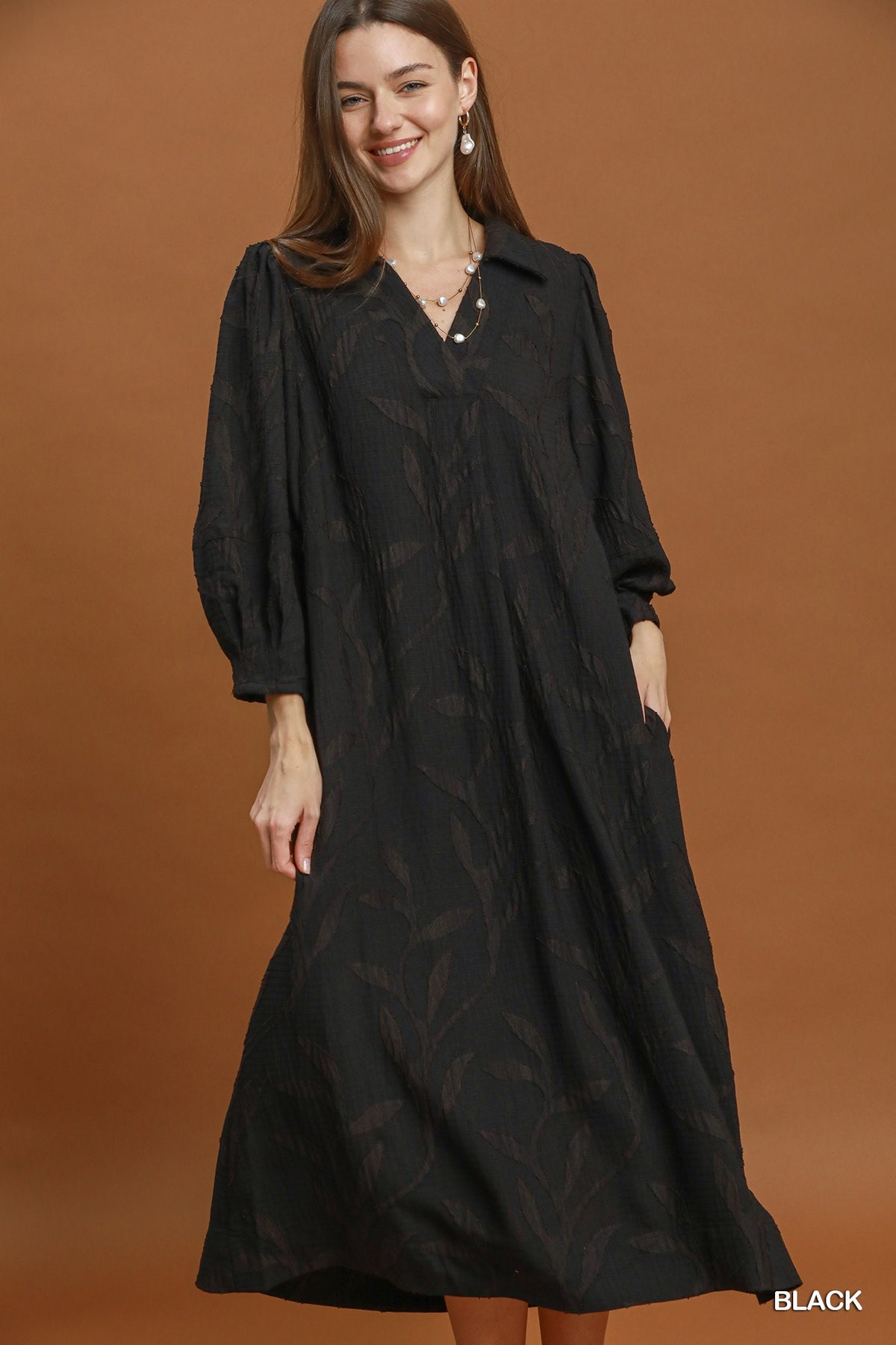 Jacquard Collared Midi Dress in Black