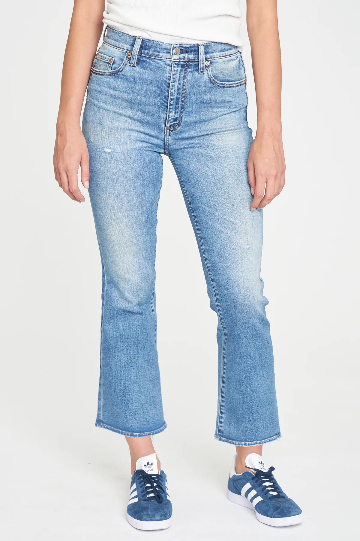 SHY GIRL CROP FLARE IN PDA
