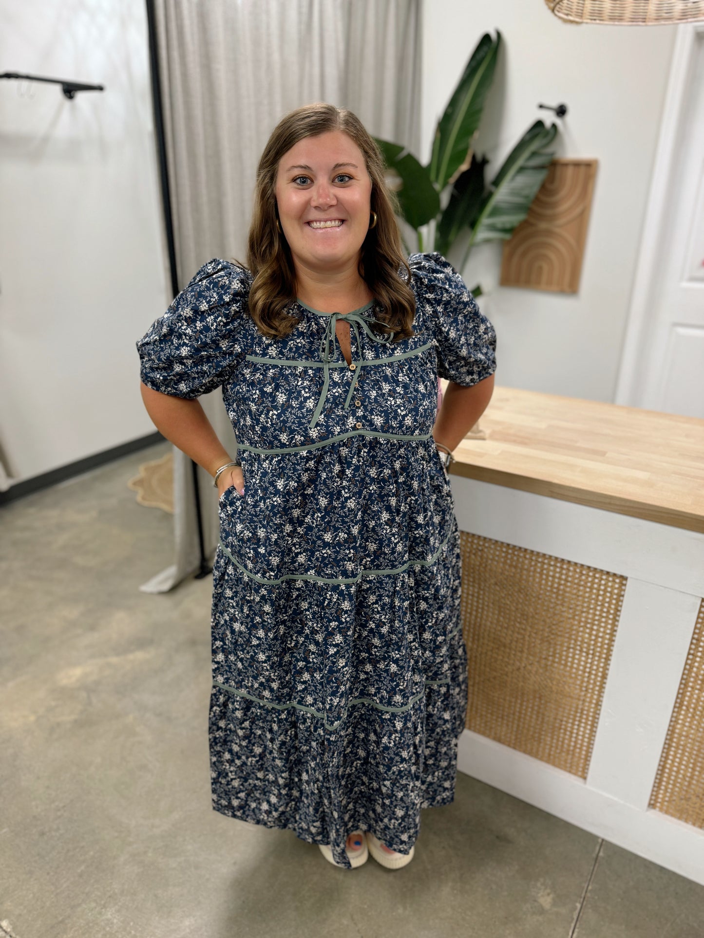 The Piping Floral Midi Dress