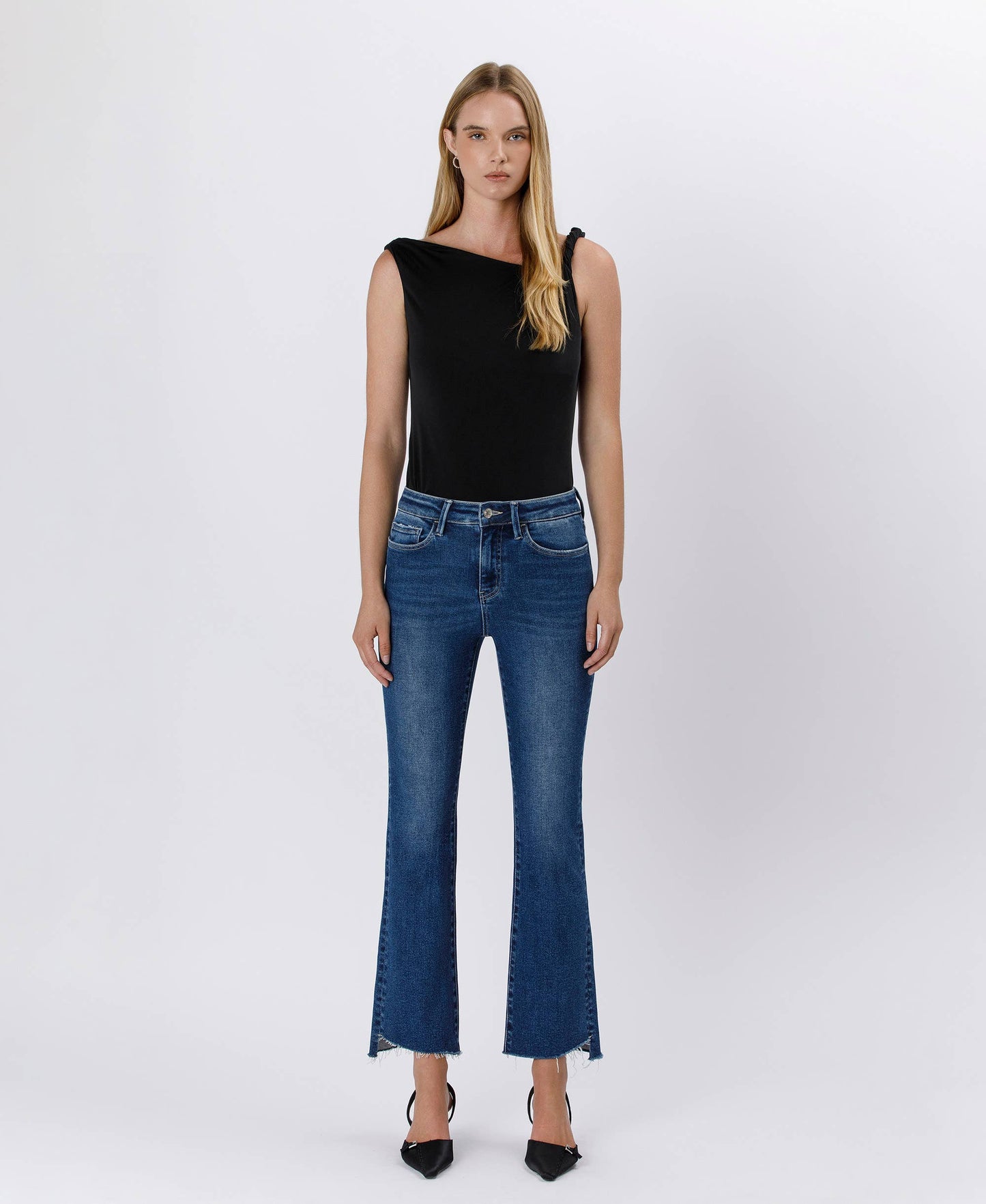 HIGH RISE RAW SIDE STEP HEM BOOTCUT JEANS