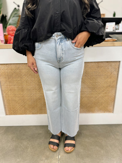 Bayeas Raw Edge Cropped Jeans