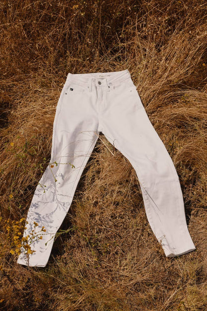 THE KARLIE HIGH RISE SLIM STRAIGHT JEANS