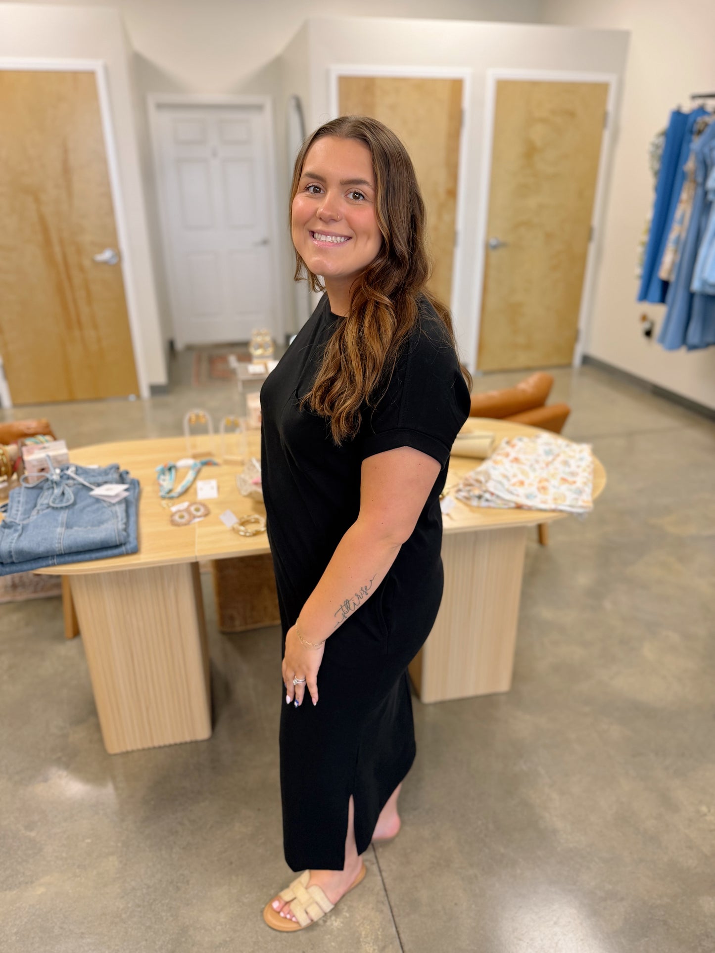Get Around Town Dress-Curvy Black