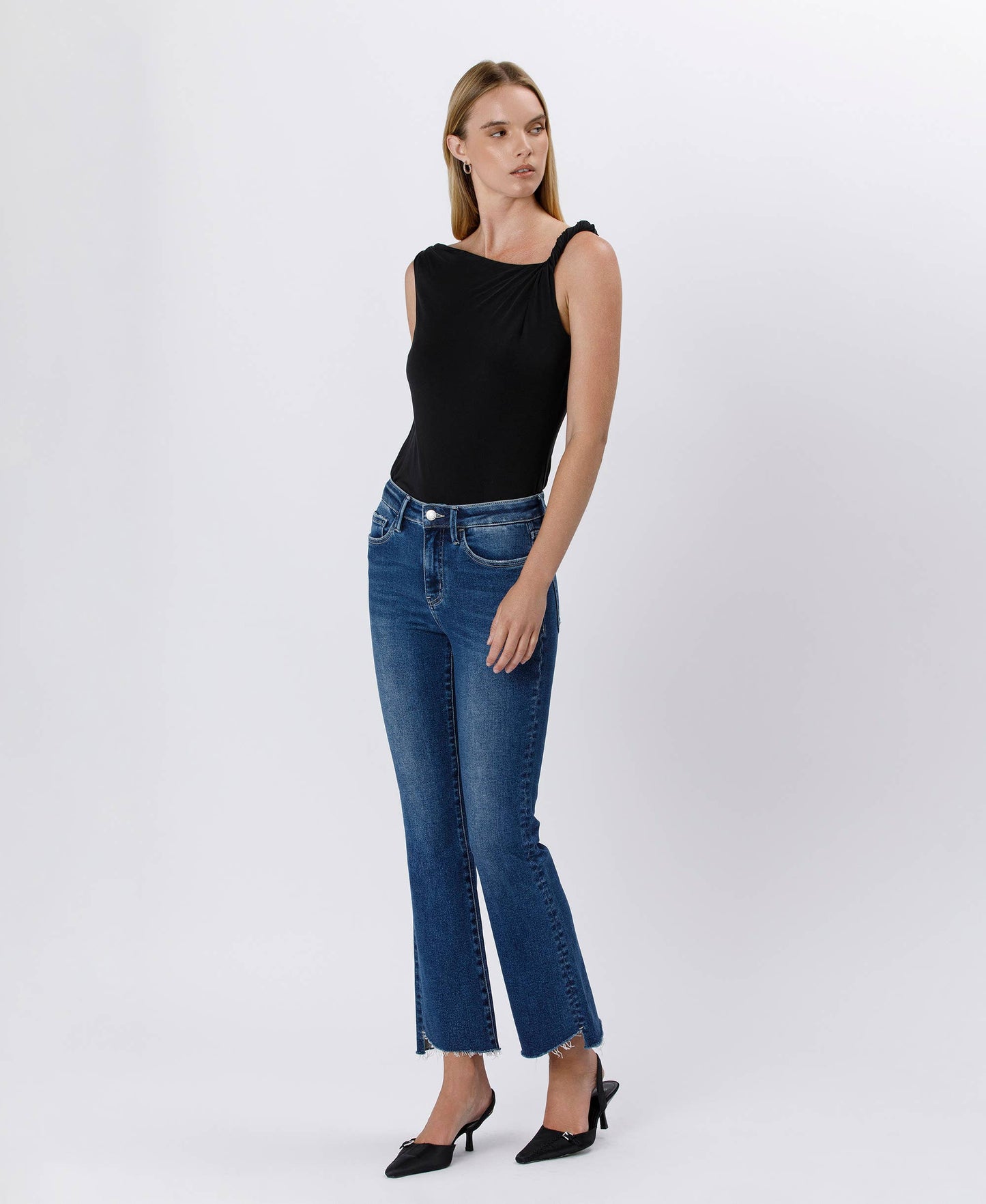 HIGH RISE RAW SIDE STEP HEM BOOTCUT JEANS