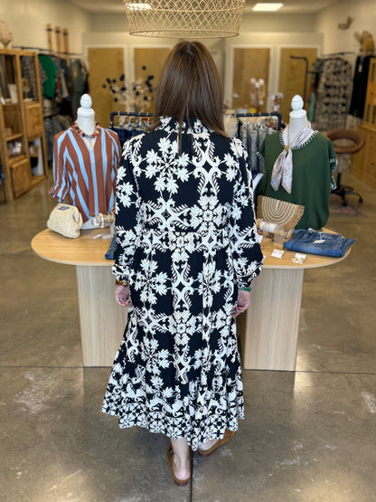The Margo Midi Dress Curvy