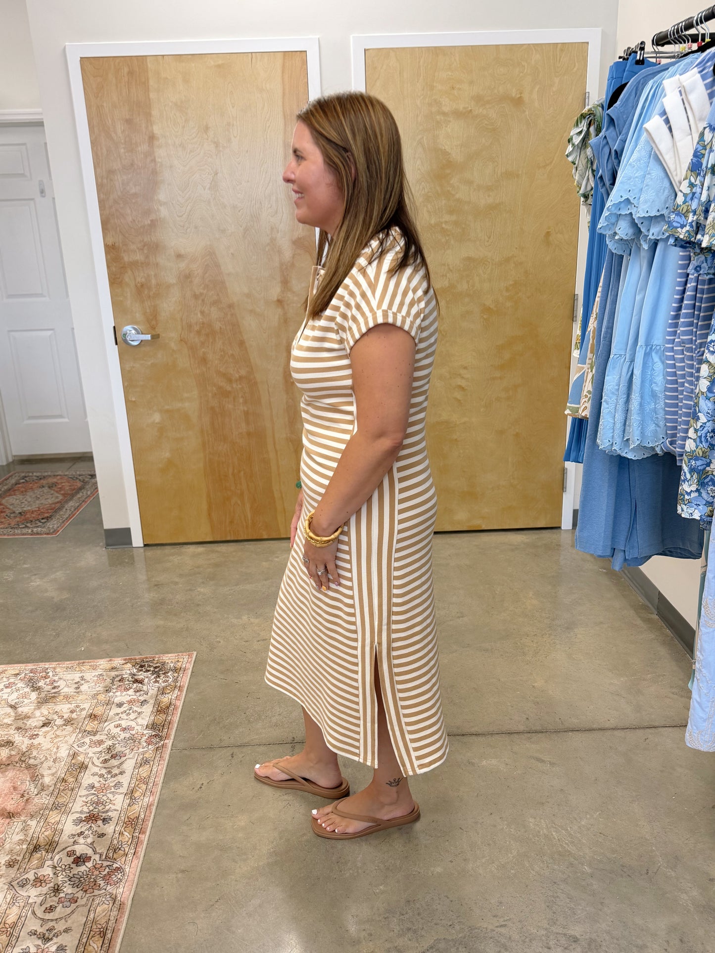 HENLEY SHORT SLEEVE KNIT MIDI DRESS KHAKI
