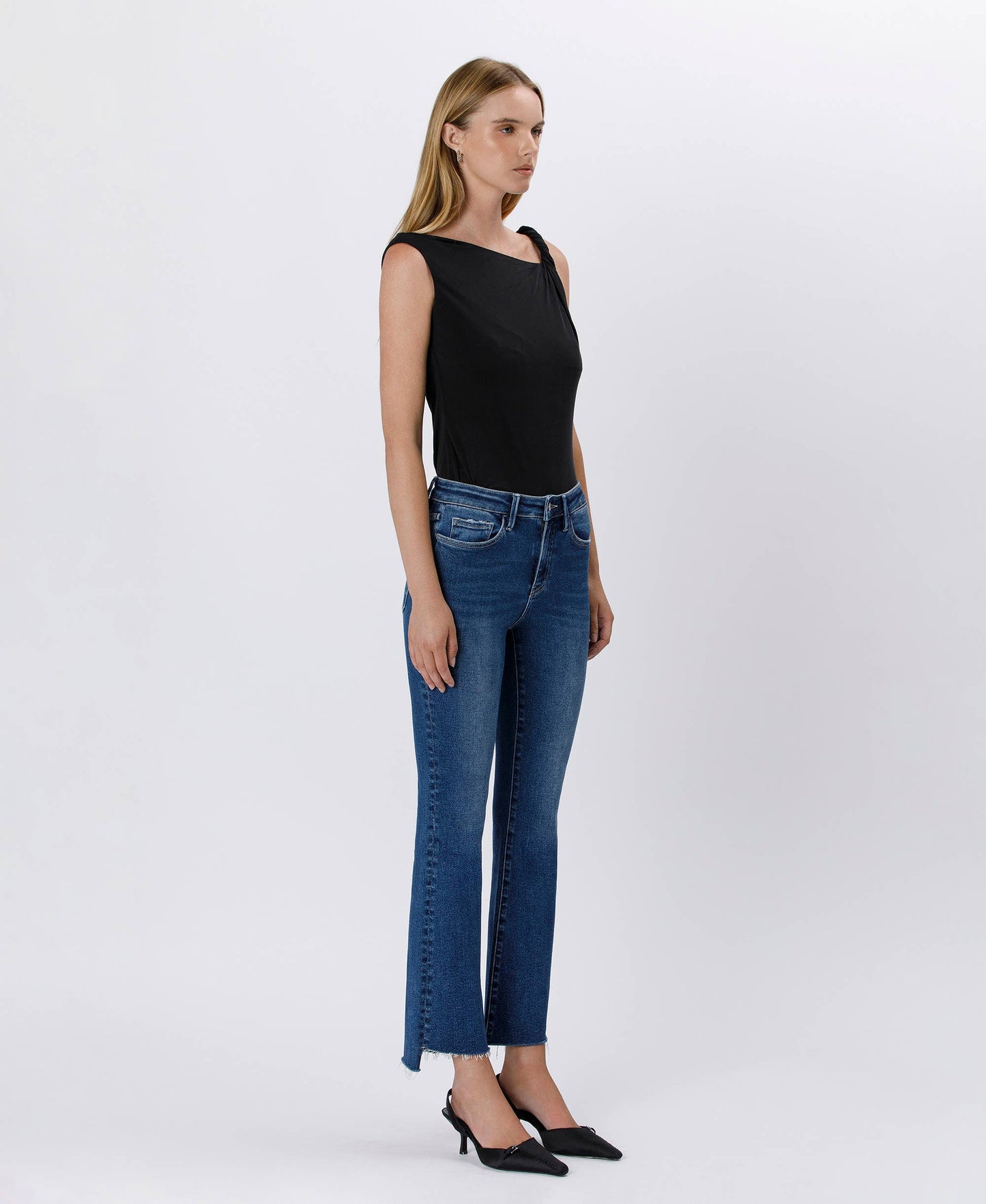 HIGH RISE RAW SIDE STEP HEM BOOTCUT JEANS