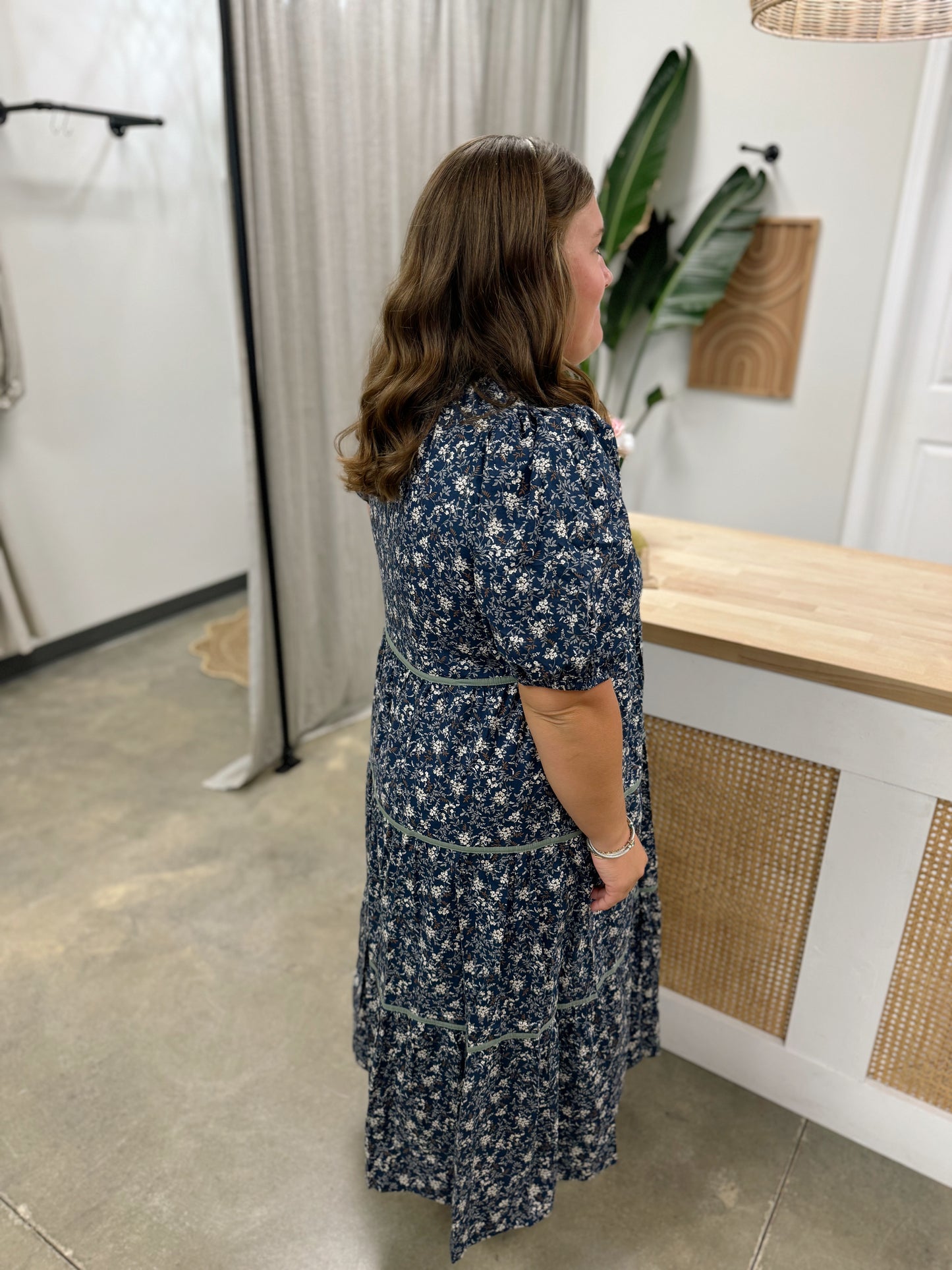 The Piping Floral Midi Dress