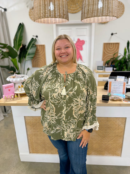 The Reba Blouse Curvy