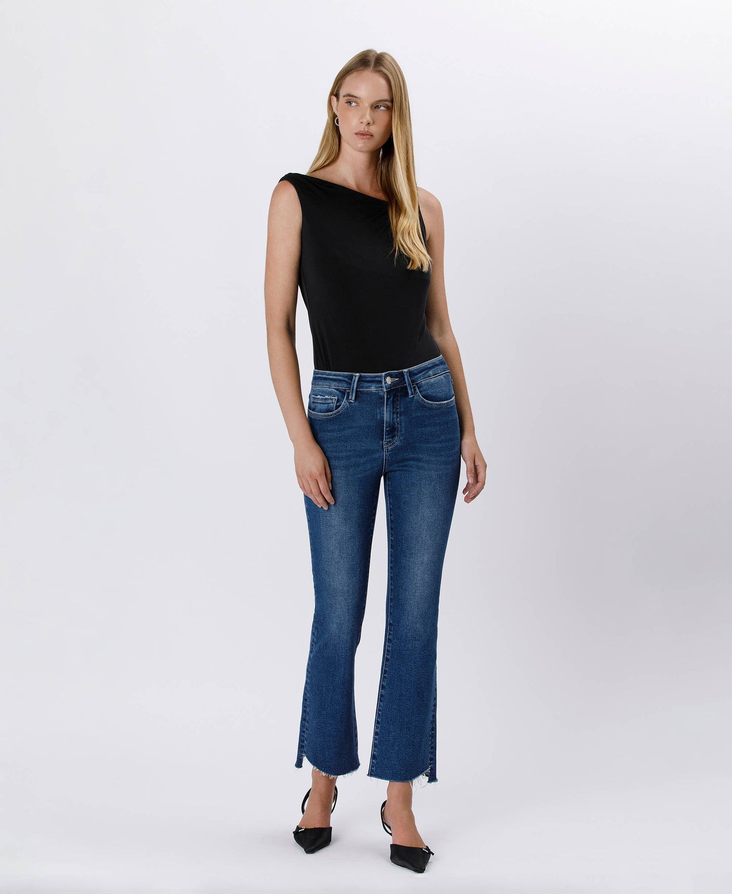 HIGH RISE RAW SIDE STEP HEM BOOTCUT JEANS